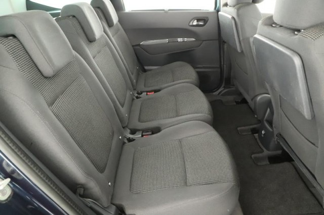 Peugeot 5008  2.0 HDI 