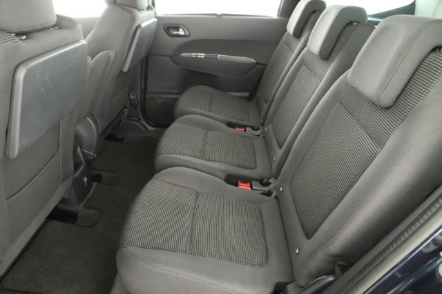 Peugeot 5008  2.0 HDI 