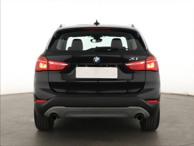 BMW X1  xDrive20i 