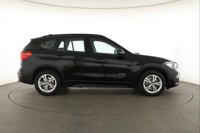 BMW X1  xDrive20i 