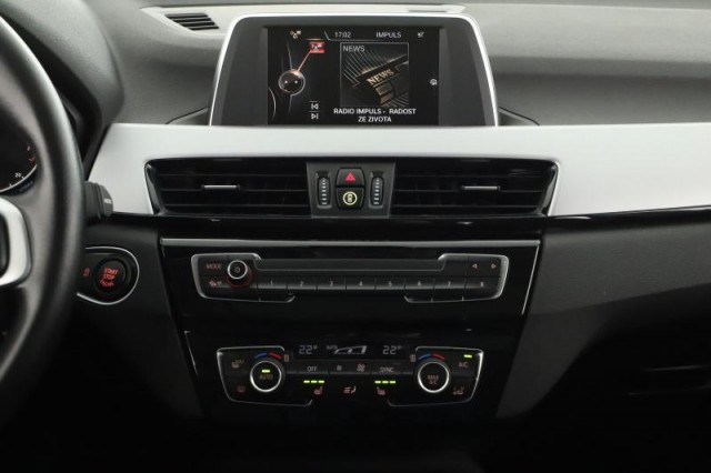 BMW X1  xDrive20i 