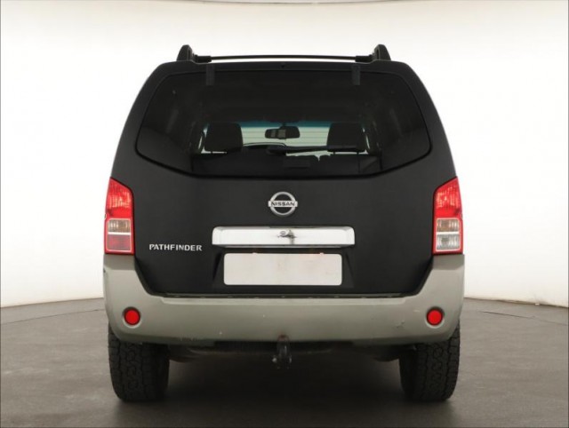 Nissan Pathfinder  2.5 dCi 