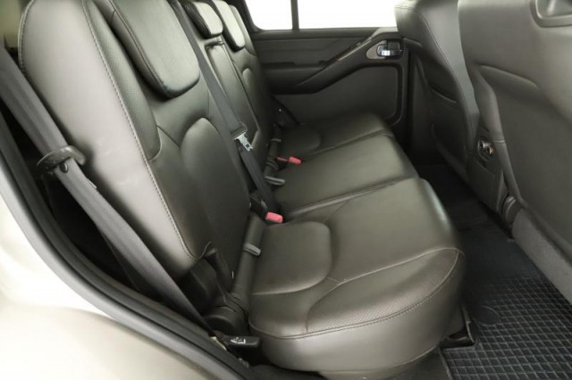 Nissan Pathfinder  2.5 dCi 