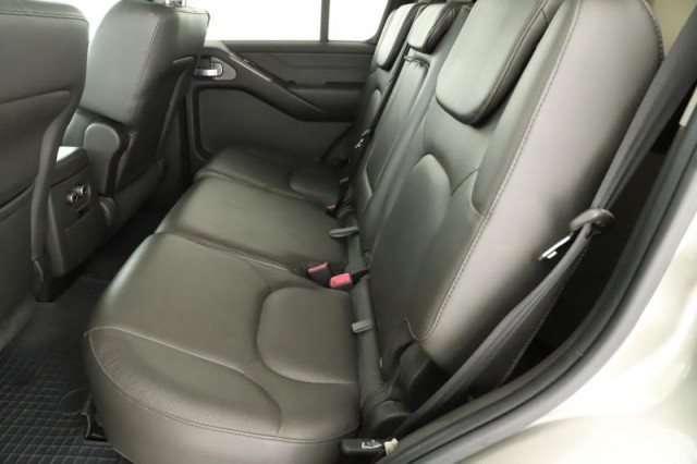 Nissan Pathfinder  2.5 dCi 
