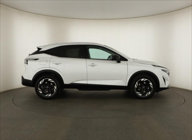 Nissan Qashqai  1.3 DIG-T MHEV N-Connecta