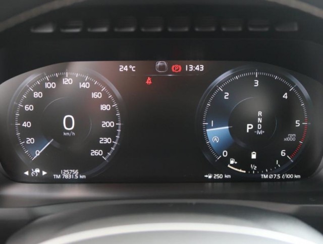 Volvo XC90  B5 AWD Inscription