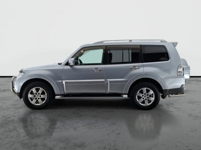 Mitsubishi Pajero  3.2 DI-D 