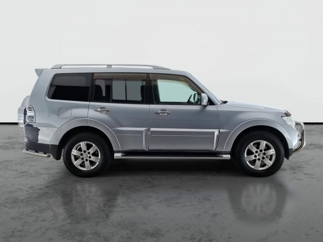 Mitsubishi Pajero  3.2 DI-D 