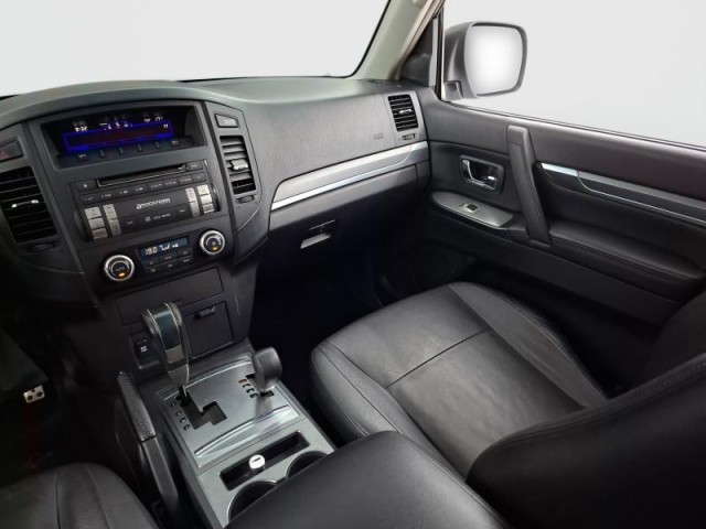 Mitsubishi Pajero  3.2 DI-D 