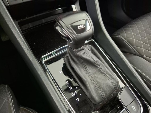 Škoda Karoq  1.5 TSI Style