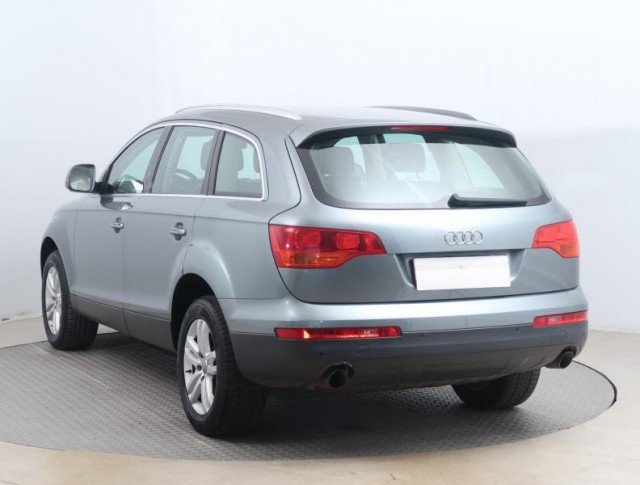 Audi Q7  3.0 TDI 