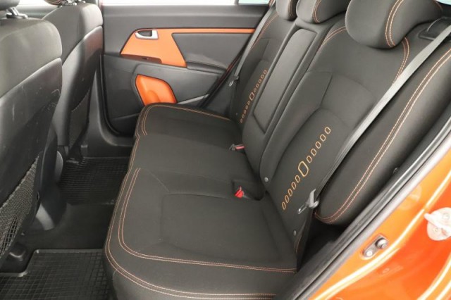 Kia Sportage  2.0 CRDi 
