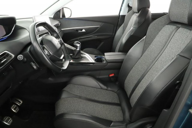 Peugeot 5008  1.6 BlueHDi Allure