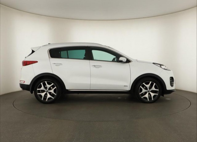 Kia Sportage  2.0 CRDi 
