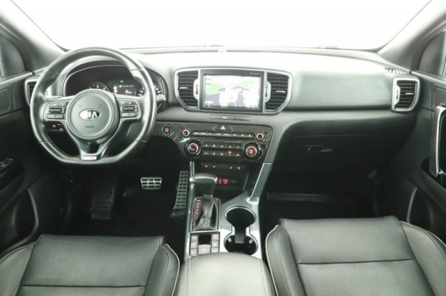 Kia Sportage  2.0 CRDi 