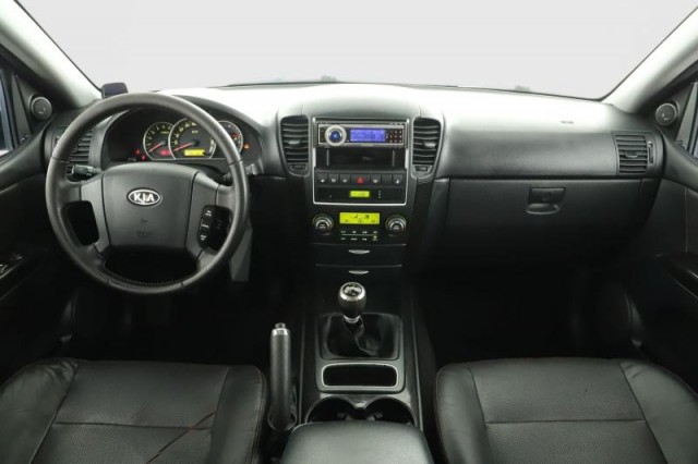 Kia Sorento  2.5 CRDi 