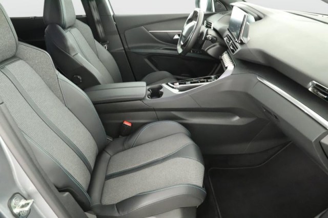 Peugeot 5008  1.5 BlueHDi Allure