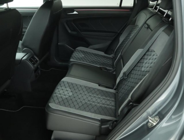 Volkswagen Tiguan  2.0 TDI R-Line