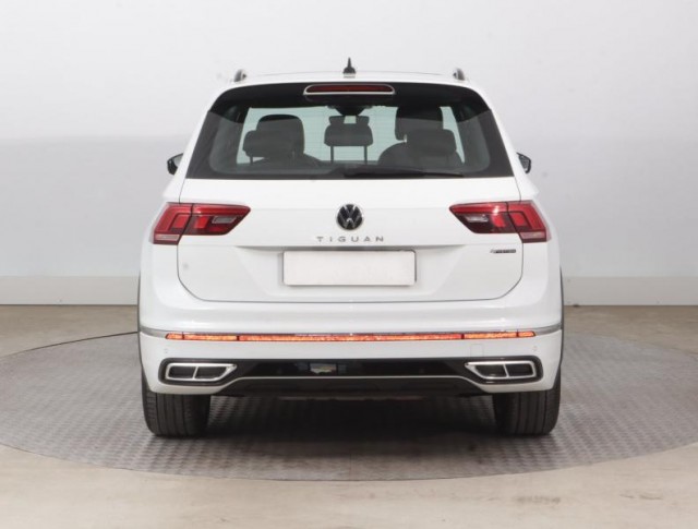 Volkswagen Tiguan  2.0 TSI R-Line