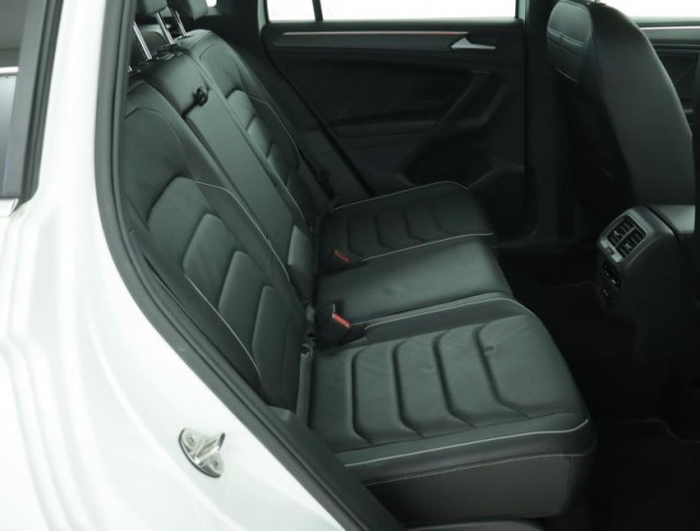 Volkswagen Tiguan  2.0 TSI R-Line