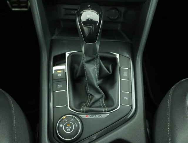 Volkswagen Tiguan  2.0 TSI R-Line