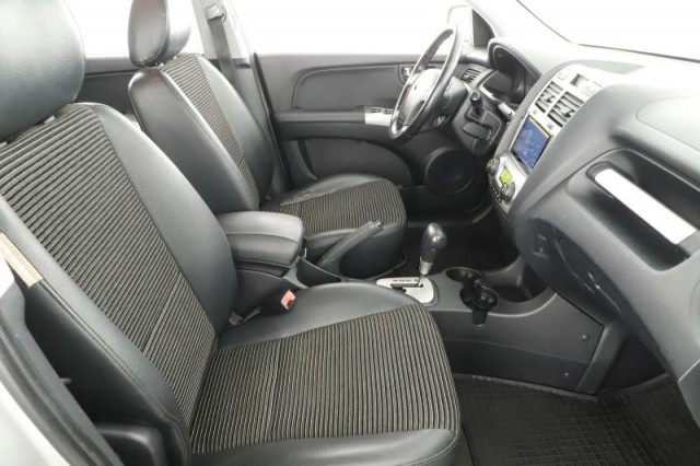 Kia Sportage  2.0 CRDi 