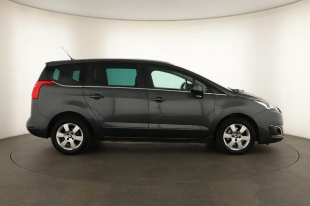 Peugeot 5008  1.6 BlueHDi 