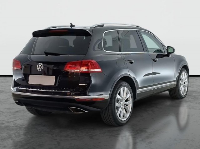 Volkswagen Touareg  3.0 TDI 
