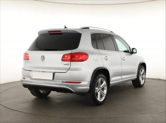 Volkswagen Tiguan  2.0 TDI 