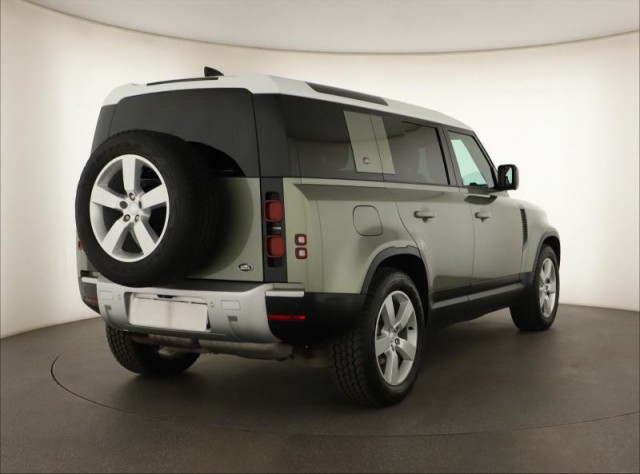 Land Rover Defender  D250 AWD HSE