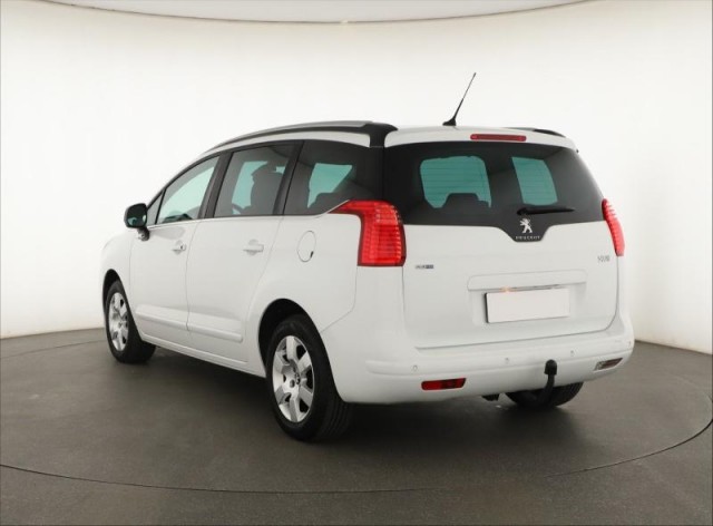 Peugeot 5008  2.0 BlueHDi 