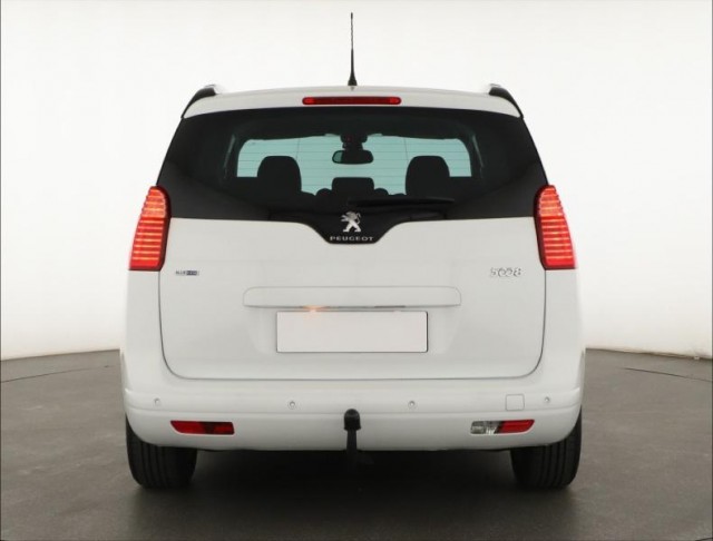 Peugeot 5008  2.0 BlueHDi 