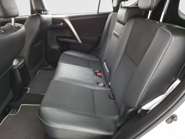 Toyota RAV 4  2.5 Hybrid 