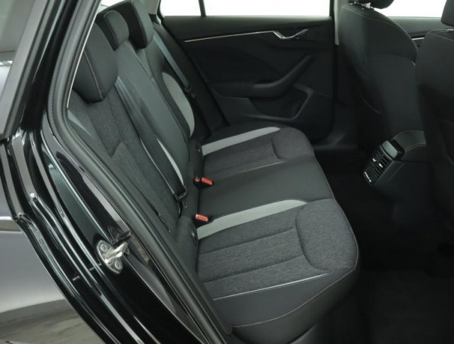 Škoda Kamiq  1.0 TSI Style