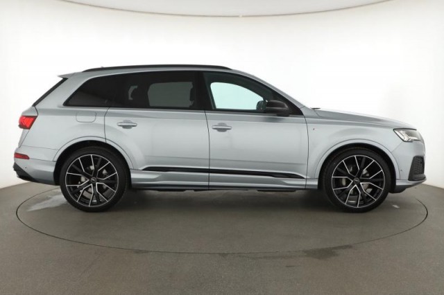 Audi Q7  50 TDI S-line