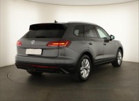 Volkswagen Touareg  3.0 TDI 