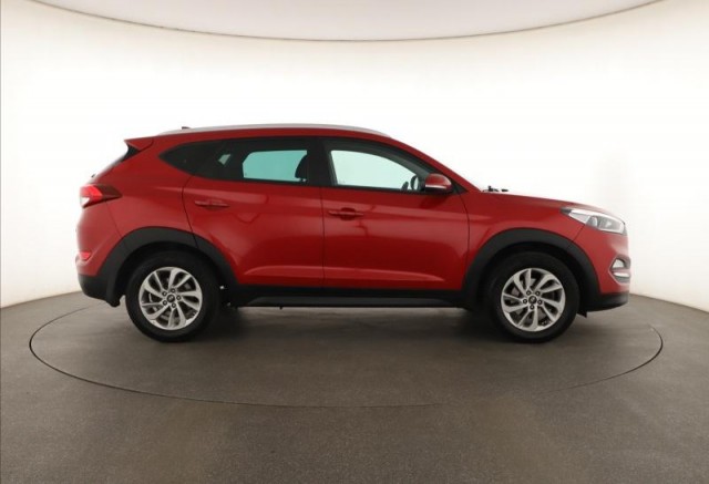 Hyundai Tucson  1.7 CRDi 