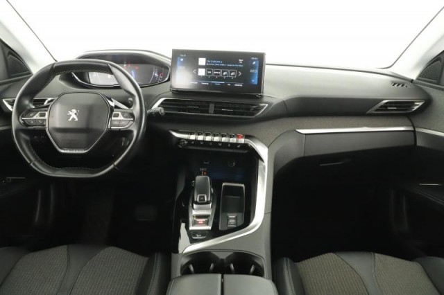 Peugeot 3008  1.5 BlueHDi 