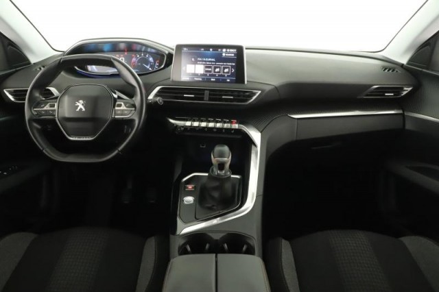 Peugeot 5008  PureTech 130 