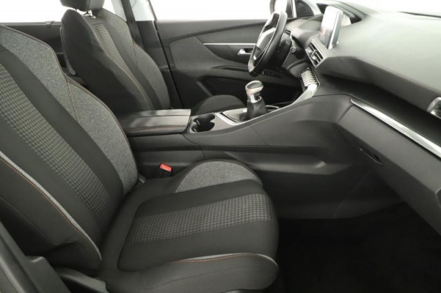 Peugeot 5008  PureTech 130 