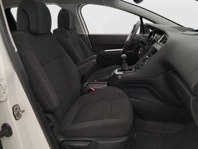 Peugeot 5008  1.6 HDi 