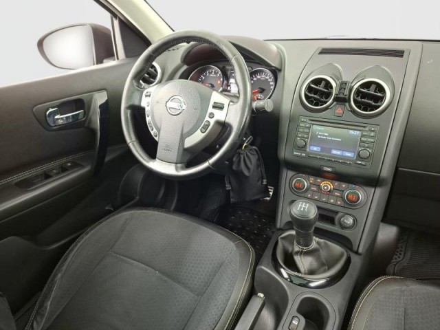 Nissan Qashqai  1.6 
