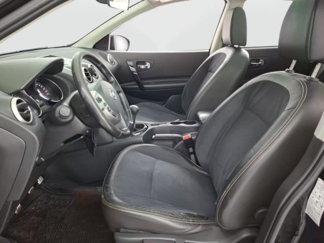 Nissan Qashqai  1.6 