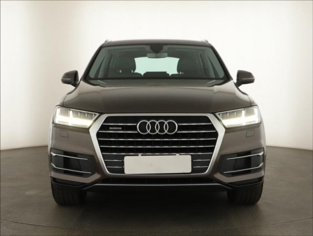 Audi Q7  3.0 TFSI 