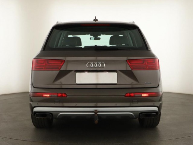 Audi Q7  3.0 TFSI 