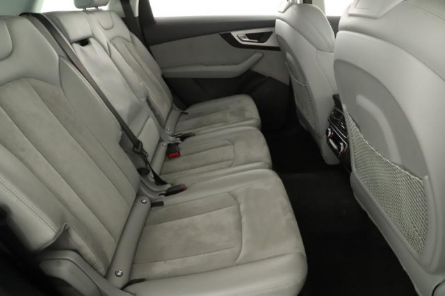 Audi Q7  3.0 TFSI 