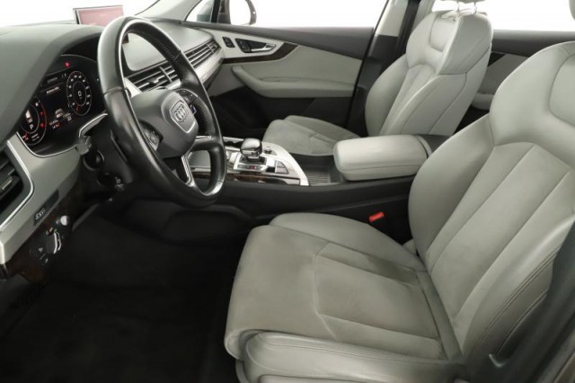 Audi Q7  3.0 TFSI 
