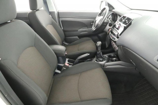 Mitsubishi ASX  1.6 MIVEC 