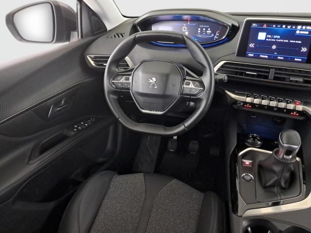 Peugeot 5008  PureTech 130 