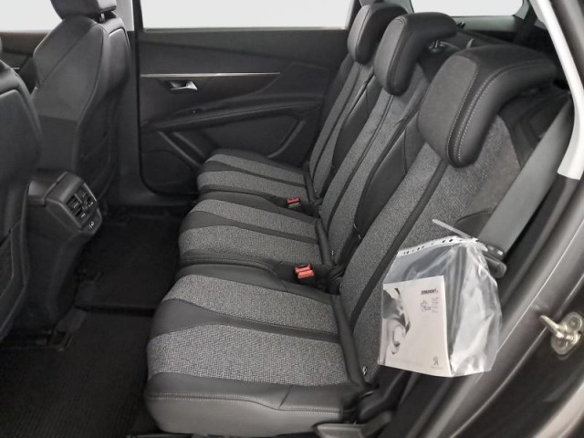 Peugeot 5008  PureTech 130 